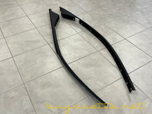 Load image into Gallery viewer, 1999-2004 C5 Corvette FRC/Z06 Hardtop Windshield Side Reveal Moldings
